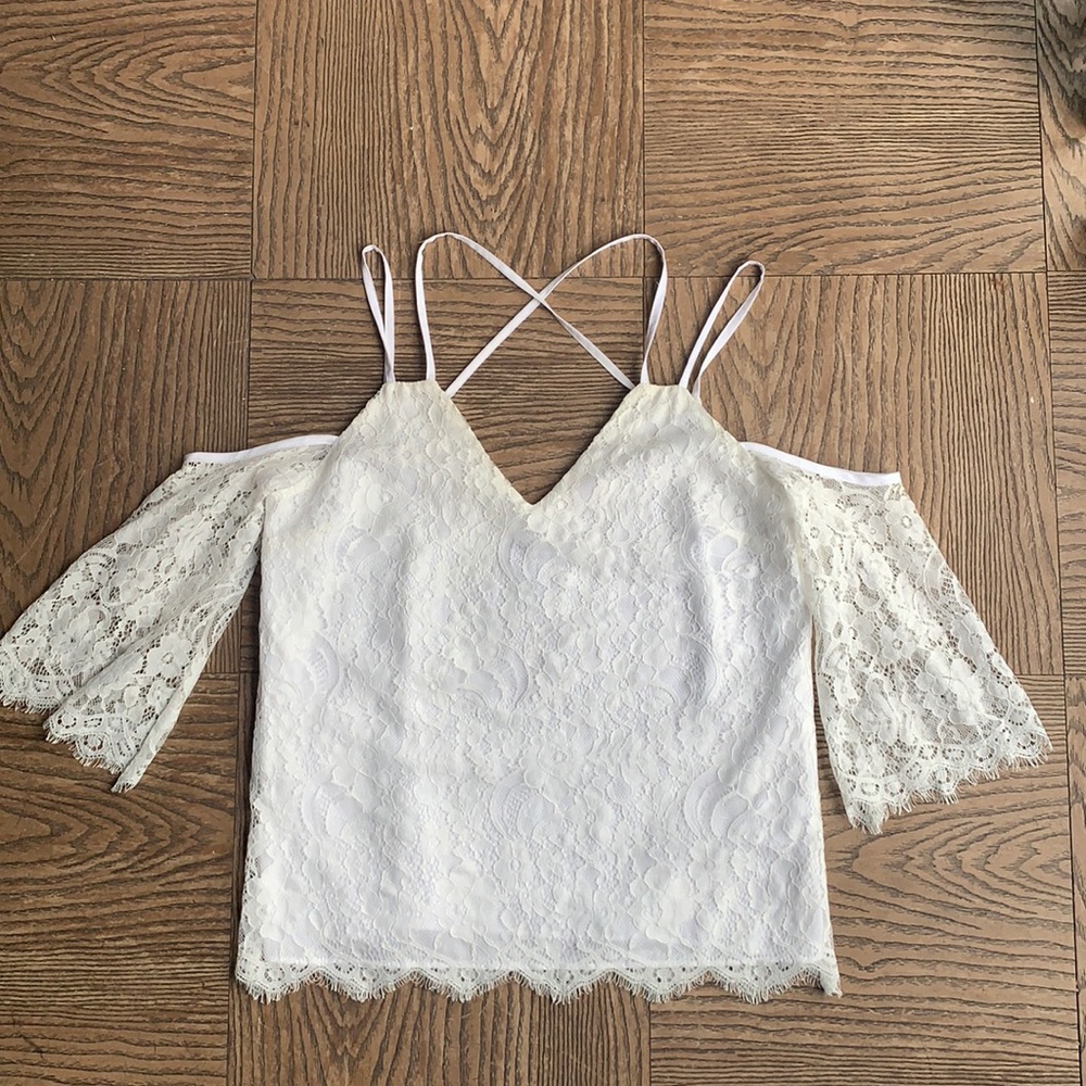 NWOT BarIII White Lace Open Shoulder Top